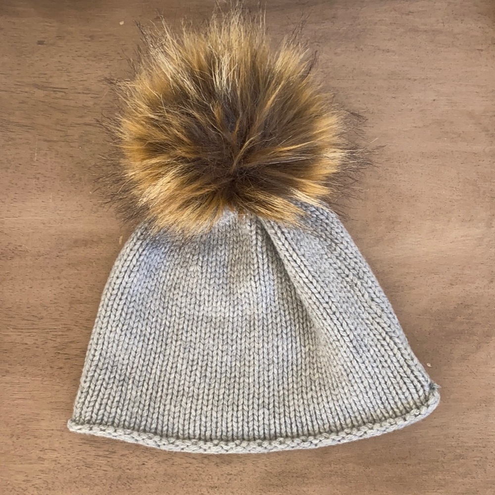 SOLD - Pom-Pom Beanie